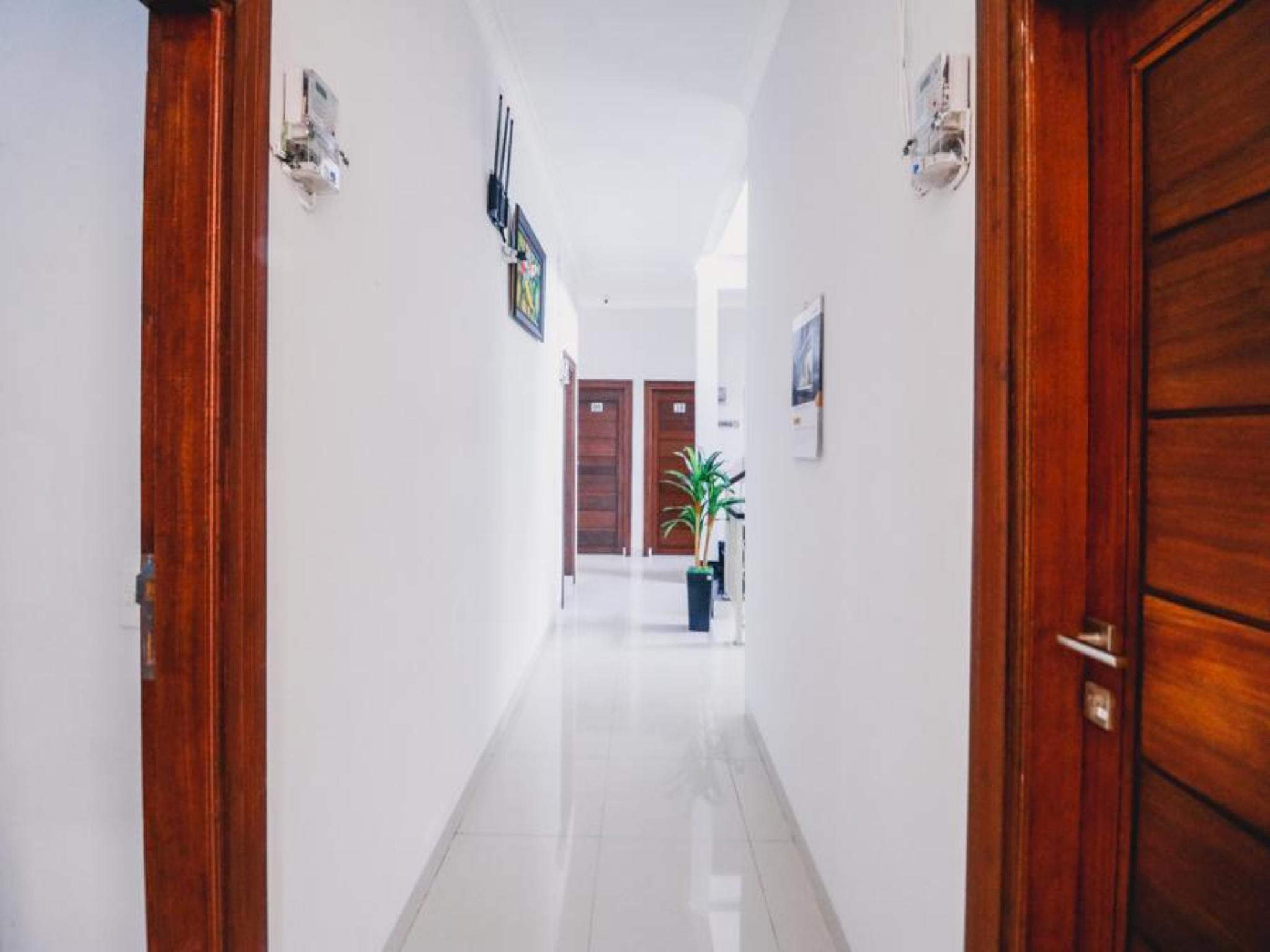 Reddoorz Near Hermes Place Polonia Medan Exterior foto