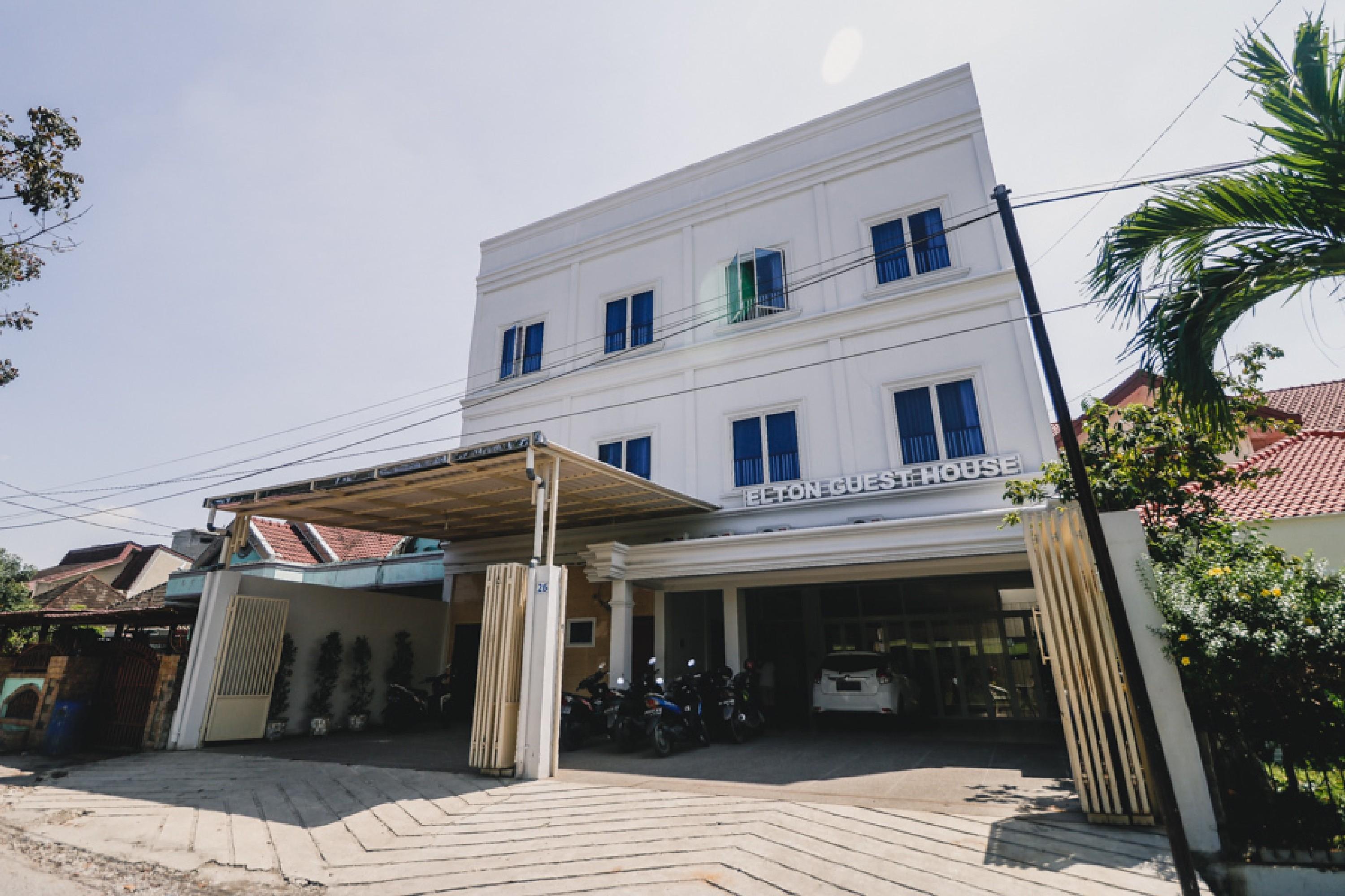 Reddoorz Near Hermes Place Polonia Medan Exterior foto